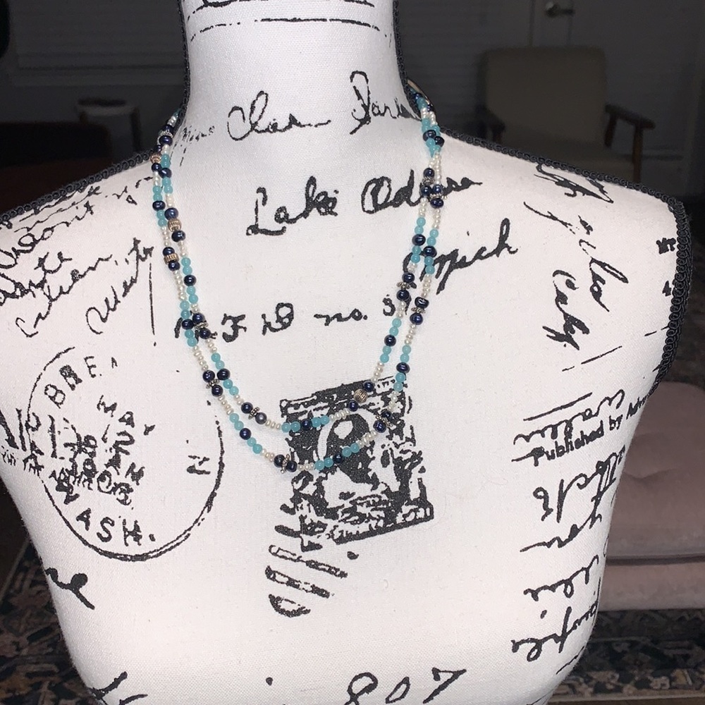 Five Beautiful statement necklaces - Picture 8 of 8